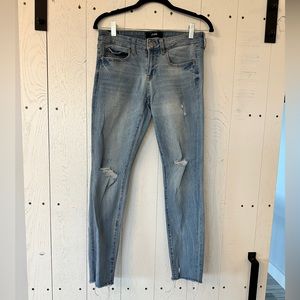 Aero Aeropostale Skinny low rise Jeans Size 6 Light Wash Destructed